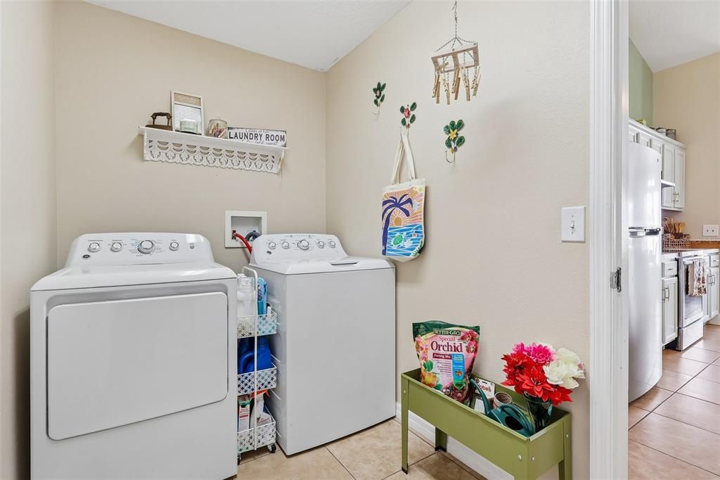 For Sale: $364,999 (4 beds, 2 baths, 1788 Square Feet)