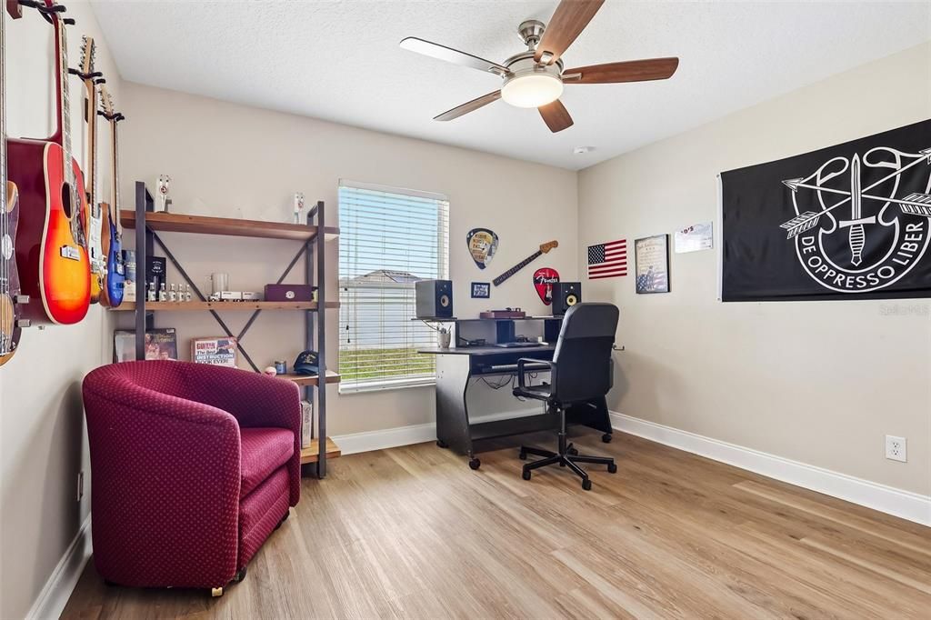 For Sale: $364,999 (4 beds, 2 baths, 1788 Square Feet)