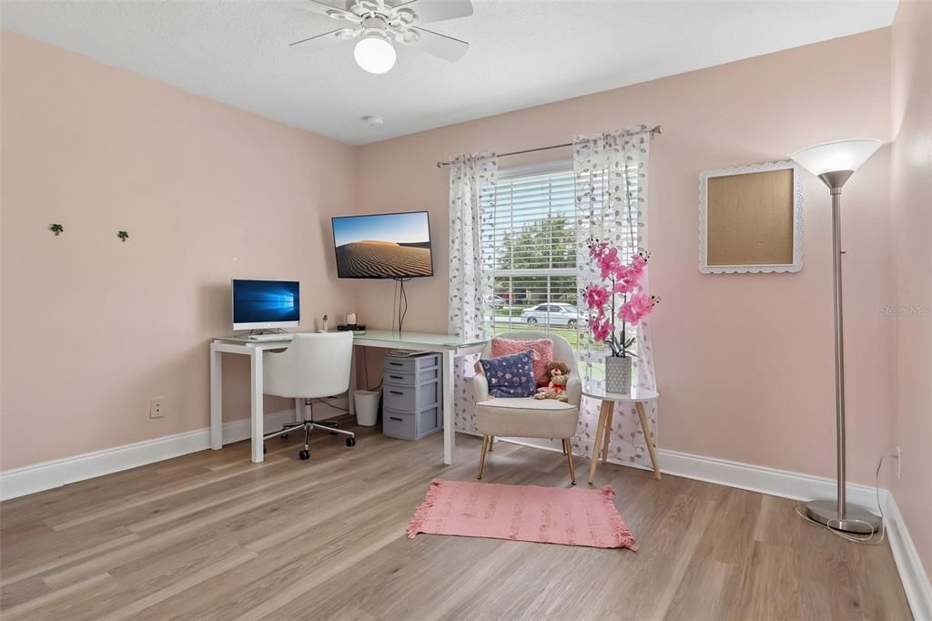 For Sale: $364,999 (4 beds, 2 baths, 1788 Square Feet)