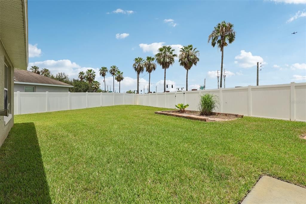 For Sale: $364,999 (4 beds, 2 baths, 1788 Square Feet)