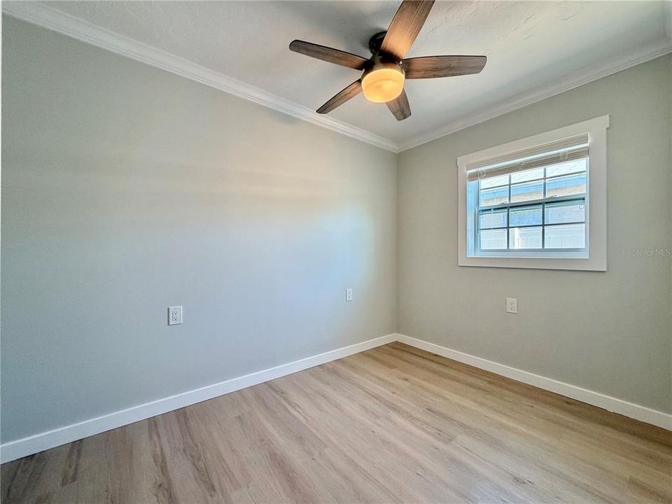 В аренду: $1,975 (2 спален, 1 ванн, 650 Квадратных фут)