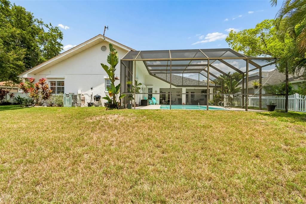 En Venta: $735,000 (4 camas, 3 baños, 2363 Pies cuadrados)