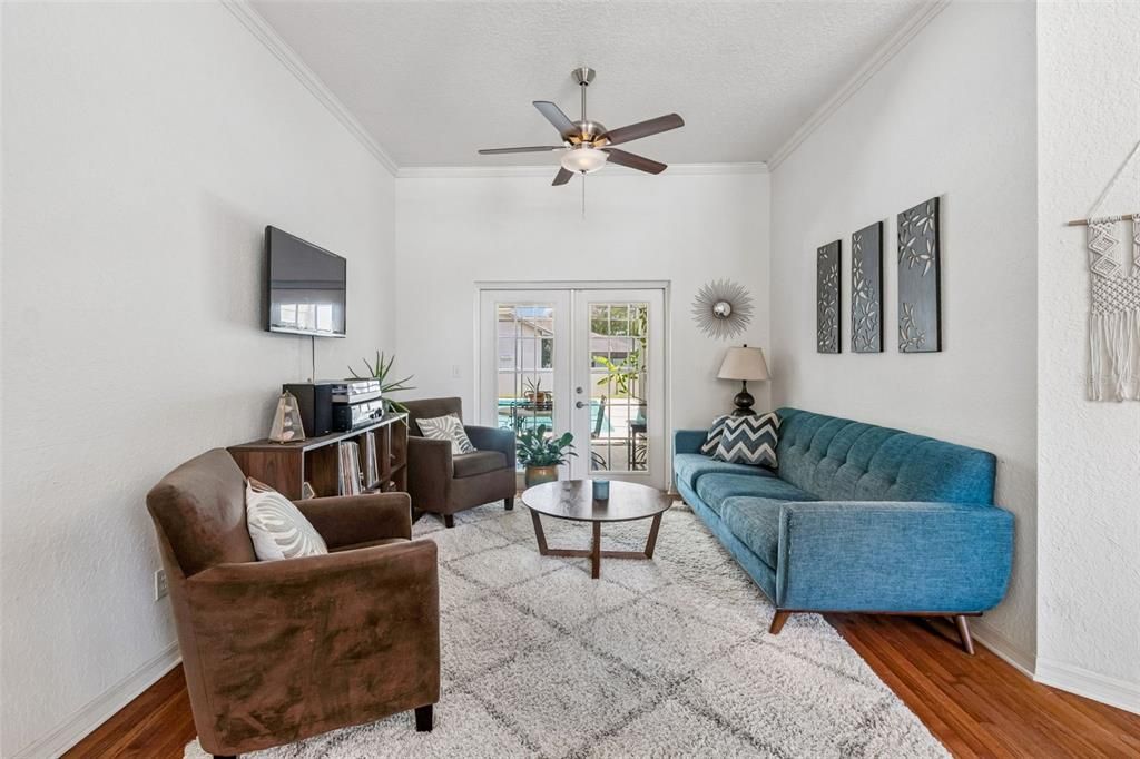 En Venta: $735,000 (4 camas, 3 baños, 2363 Pies cuadrados)