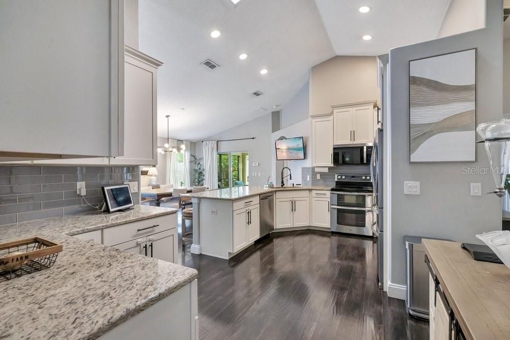 For Sale: $475,000 (3 beds, 2 baths, 1815 Square Feet)