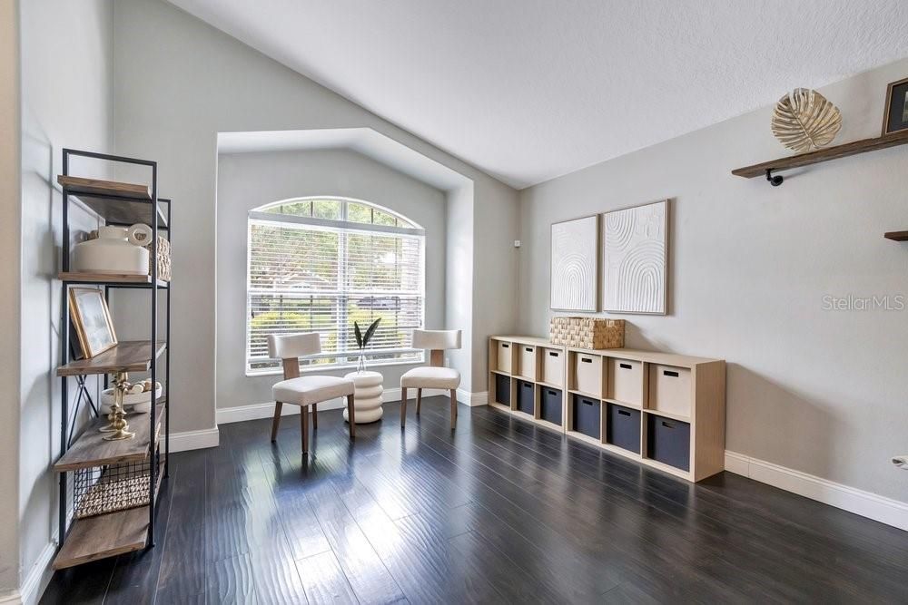 For Sale: $475,000 (3 beds, 2 baths, 1815 Square Feet)