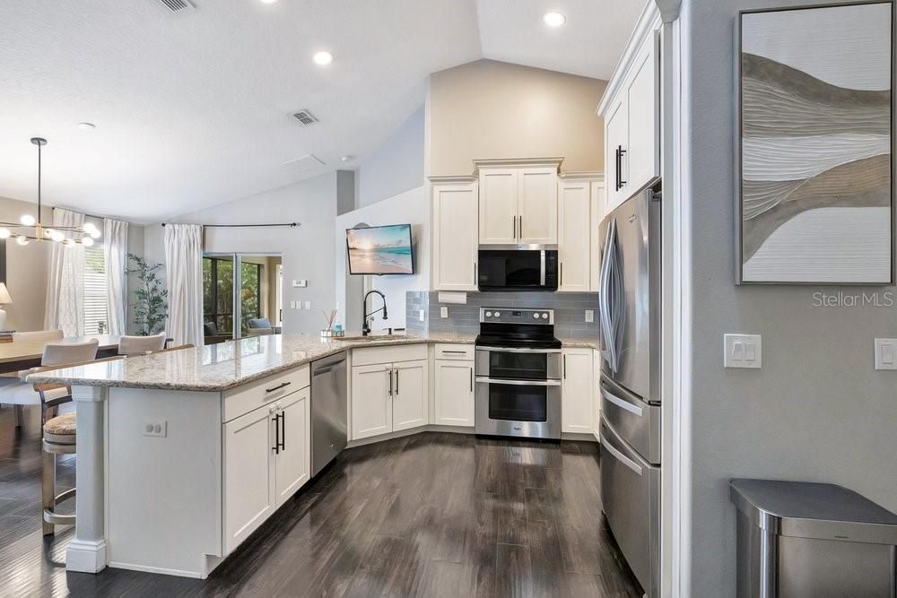 For Sale: $475,000 (3 beds, 2 baths, 1815 Square Feet)
