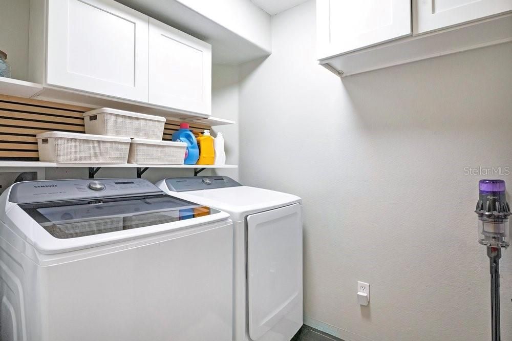For Sale: $475,000 (3 beds, 2 baths, 1815 Square Feet)