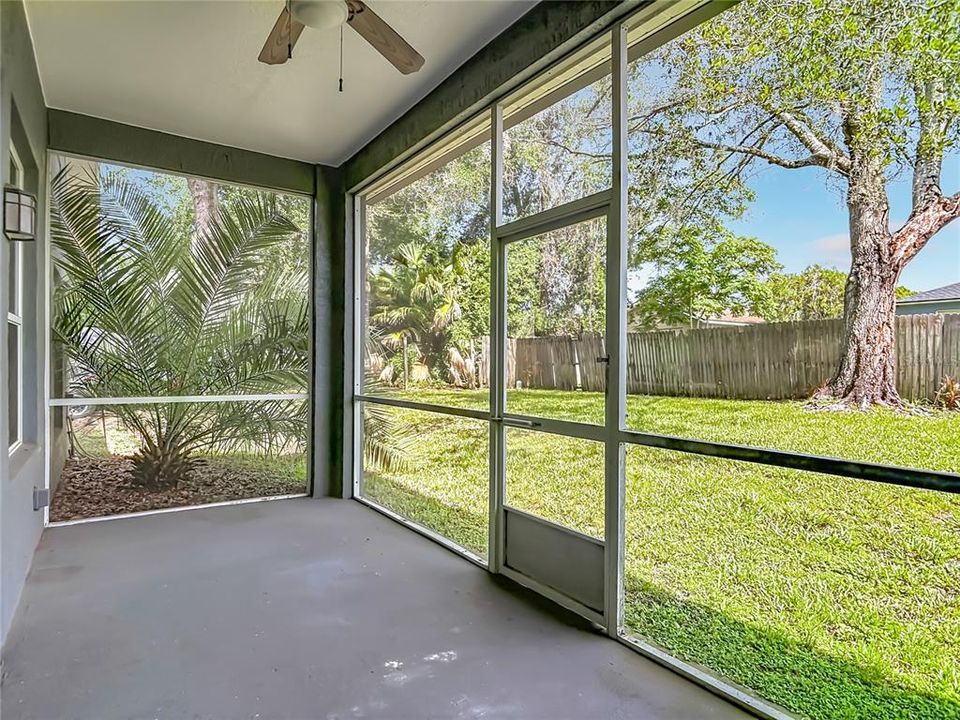 En Venta: $325,000 (4 camas, 2 baños, 2112 Pies cuadrados)