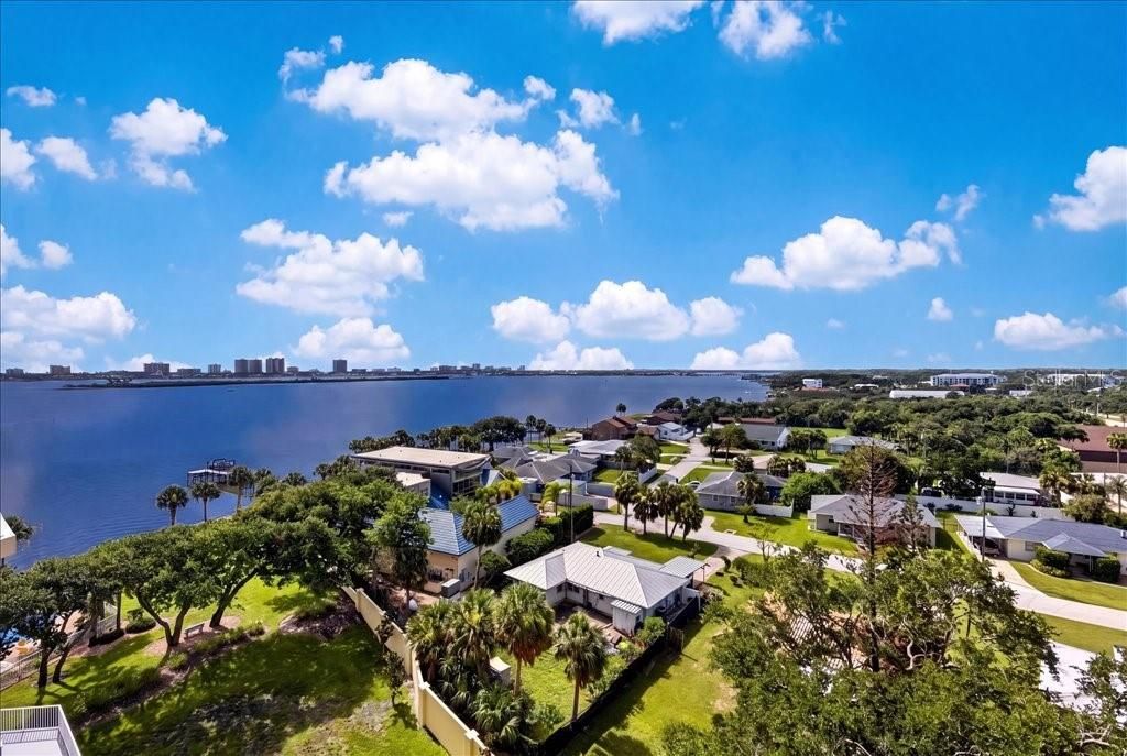 En Venta: $289,900 (2 camas, 2 baños, 1615 Pies cuadrados)