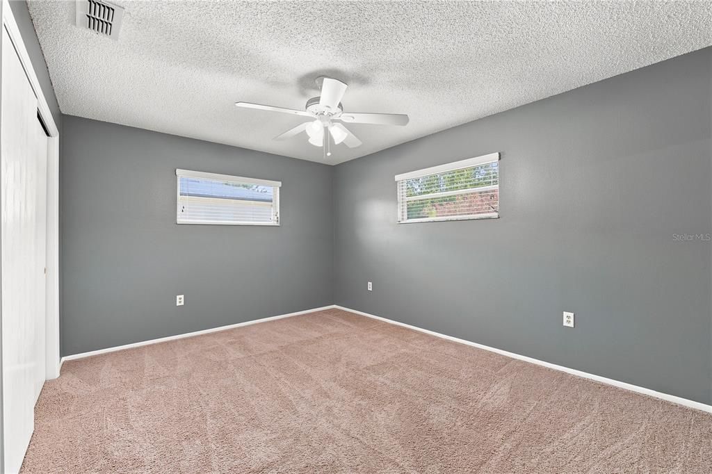 For Sale: $289,900 (3 beds, 2 baths, 1595 Square Feet)