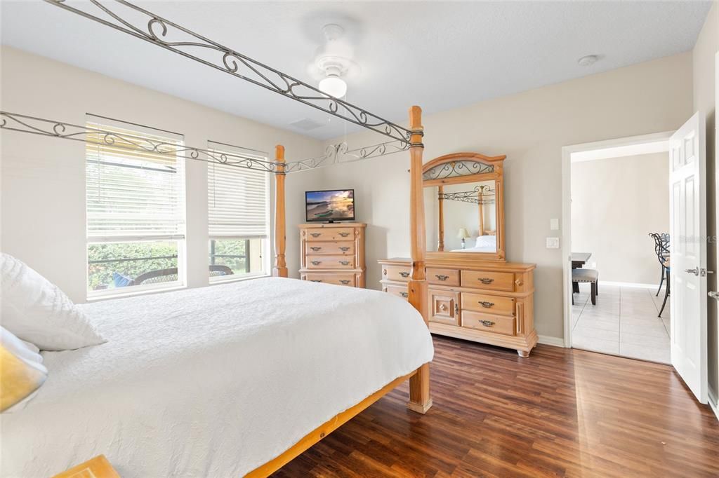 For Sale: $320,000 (3 beds, 2 baths, 1876 Square Feet)