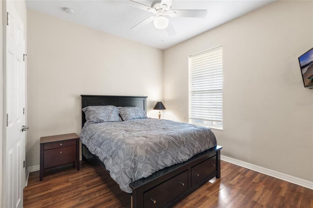 For Sale: $320,000 (3 beds, 2 baths, 1876 Square Feet)