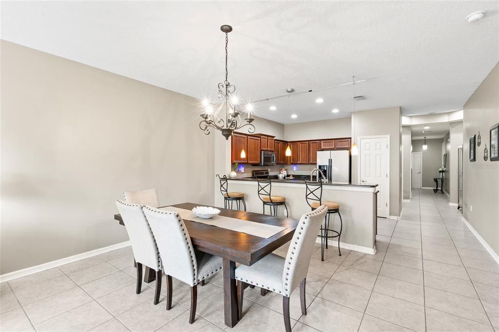 For Sale: $320,000 (3 beds, 2 baths, 1876 Square Feet)