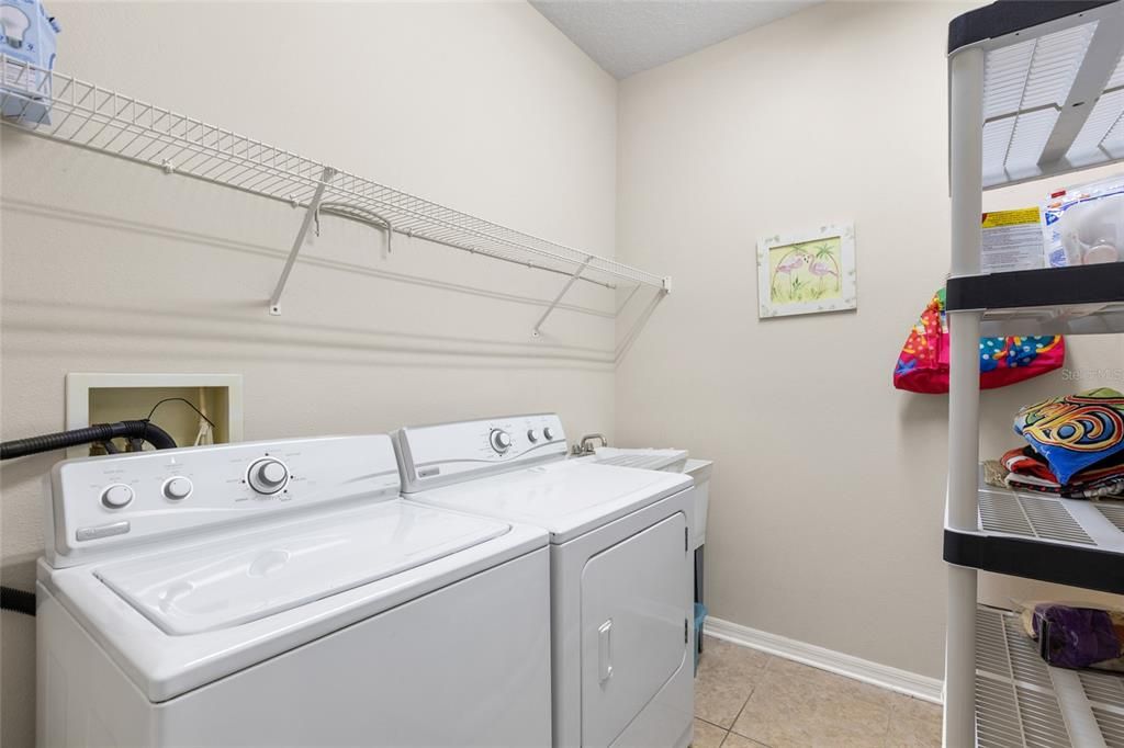 For Sale: $320,000 (3 beds, 2 baths, 1876 Square Feet)