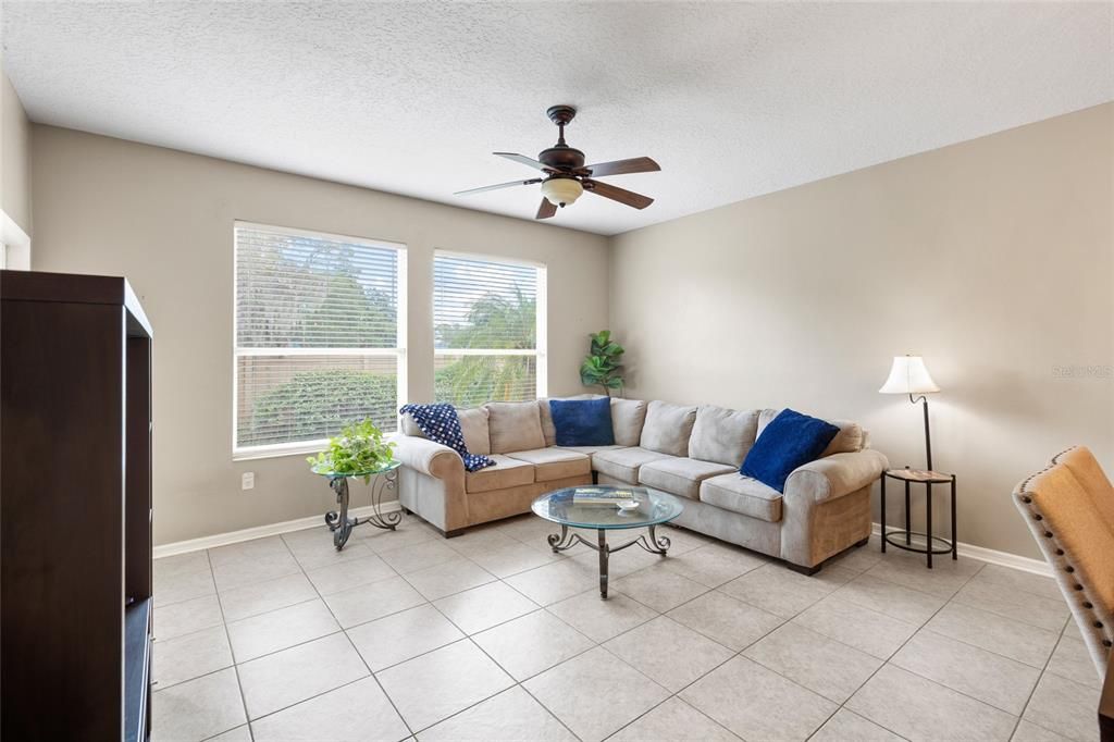 For Sale: $320,000 (3 beds, 2 baths, 1876 Square Feet)