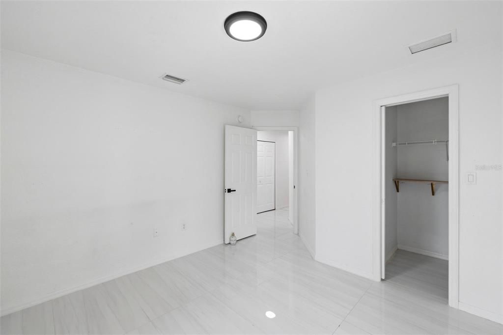 En Venta: $310,000 (4 camas, 2 baños, 2021 Pies cuadrados)
