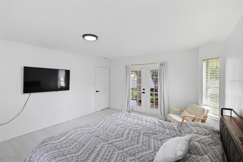 En Venta: $310,000 (4 camas, 2 baños, 2021 Pies cuadrados)