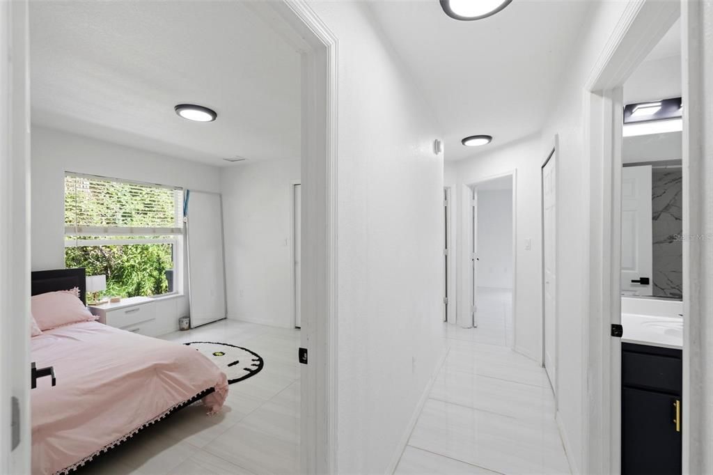 En Venta: $310,000 (4 camas, 2 baños, 2021 Pies cuadrados)