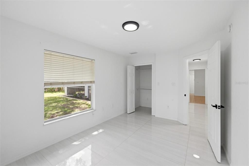 En Venta: $310,000 (4 camas, 2 baños, 2021 Pies cuadrados)