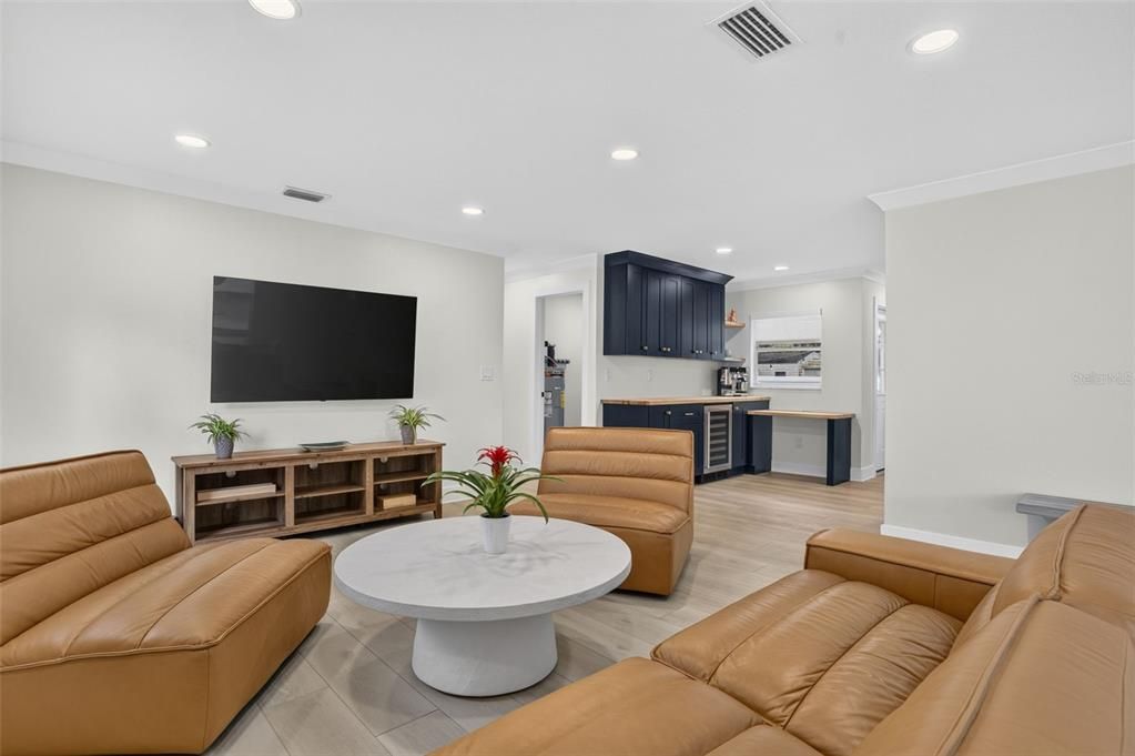 En Venta: $675,000 (3 camas, 2 baños, 1413 Pies cuadrados)