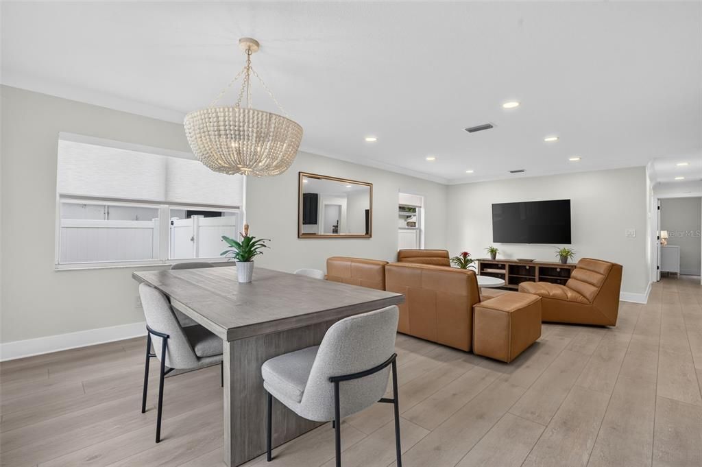 En Venta: $675,000 (3 camas, 2 baños, 1413 Pies cuadrados)