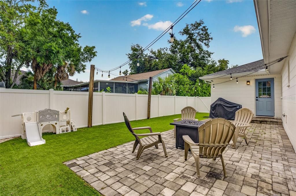 En Venta: $675,000 (3 camas, 2 baños, 1413 Pies cuadrados)