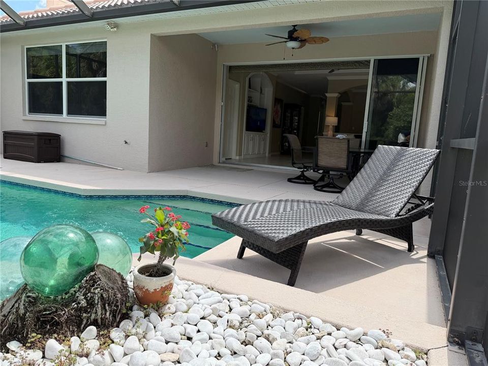 En Venta: $495,999 (3 camas, 2 baños, 1688 Pies cuadrados)