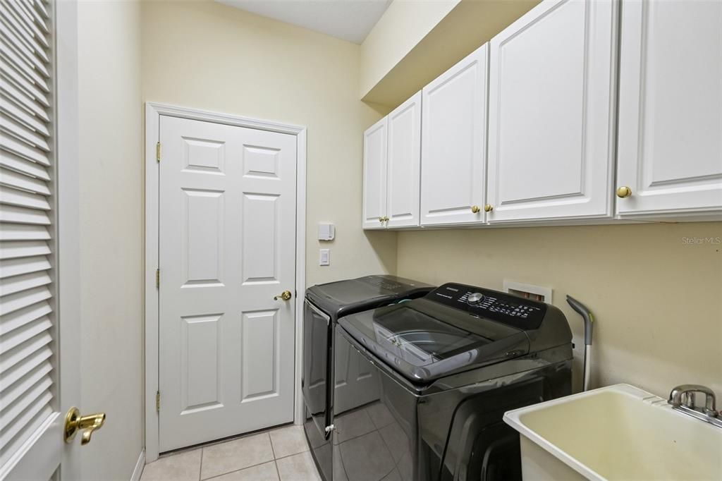 En Venta: $495,999 (3 camas, 2 baños, 1688 Pies cuadrados)