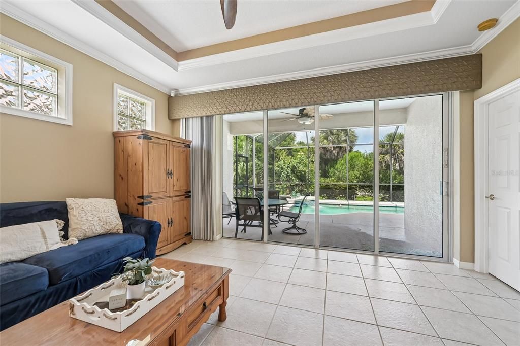 En Venta: $495,999 (3 camas, 2 baños, 1688 Pies cuadrados)