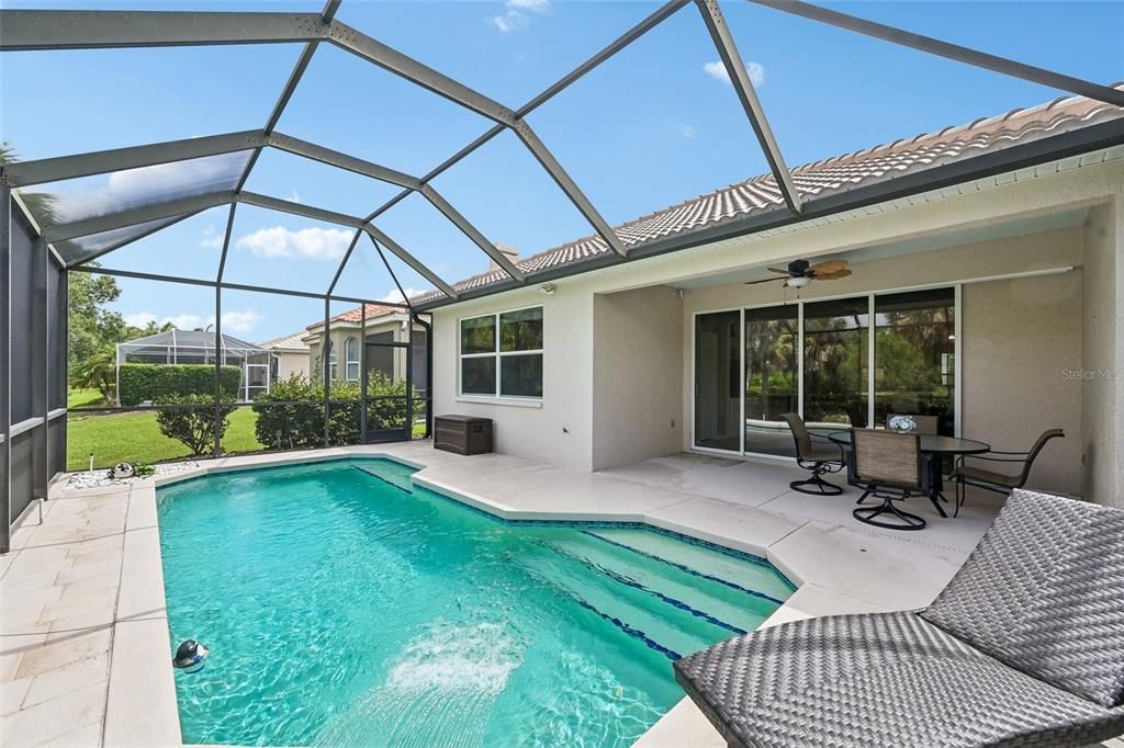 En Venta: $495,999 (3 camas, 2 baños, 1688 Pies cuadrados)