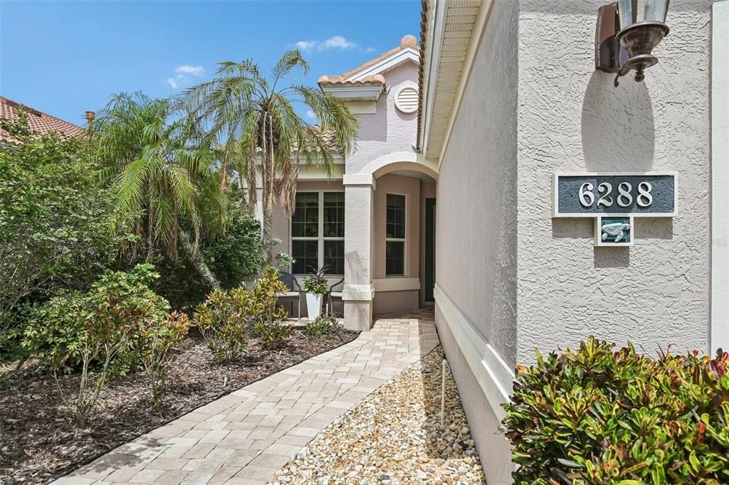 En Venta: $495,999 (3 camas, 2 baños, 1688 Pies cuadrados)