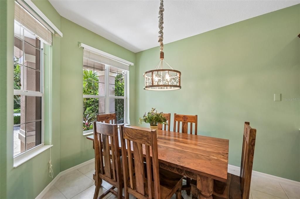 En Venta: $495,999 (3 camas, 2 baños, 1688 Pies cuadrados)