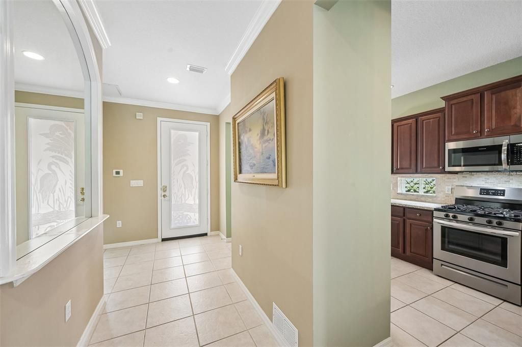 En Venta: $495,999 (3 camas, 2 baños, 1688 Pies cuadrados)