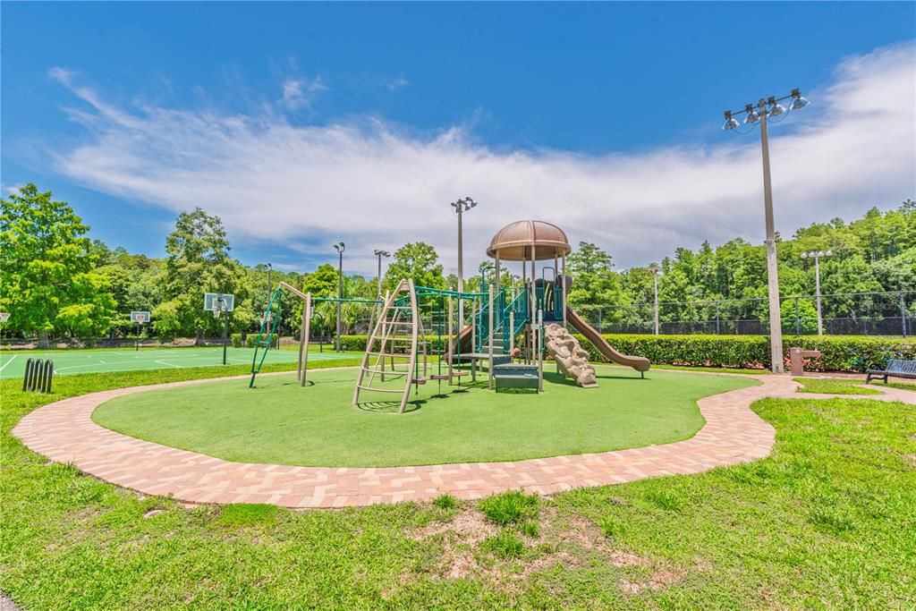 На продажу: $709,900 (4 спален, 3 ванн, 3154 Квадратных фут)