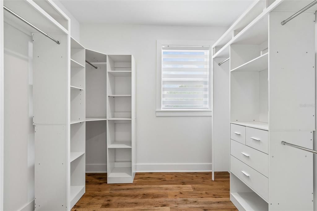 На продажу: $1,399,900 (4 спален, 4 ванн, 3433 Квадратных фут)
