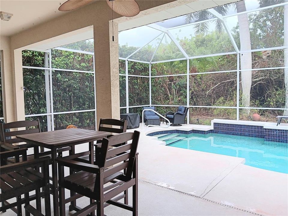 En Venta: $525,000 (3 camas, 2 baños, 2045 Pies cuadrados)