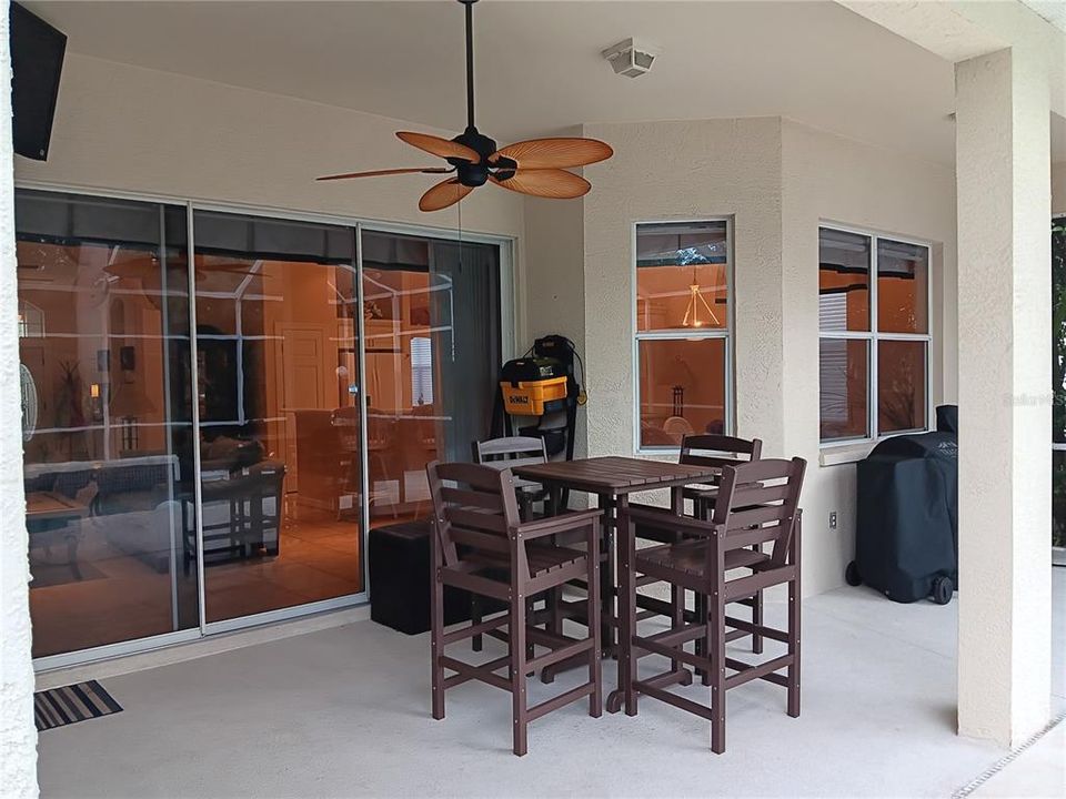 En Venta: $525,000 (3 camas, 2 baños, 2045 Pies cuadrados)