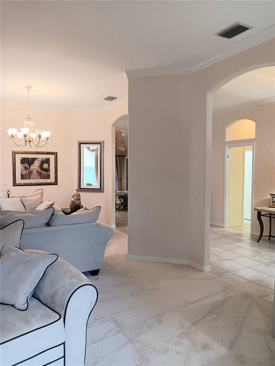 En Venta: $525,000 (3 camas, 2 baños, 2045 Pies cuadrados)