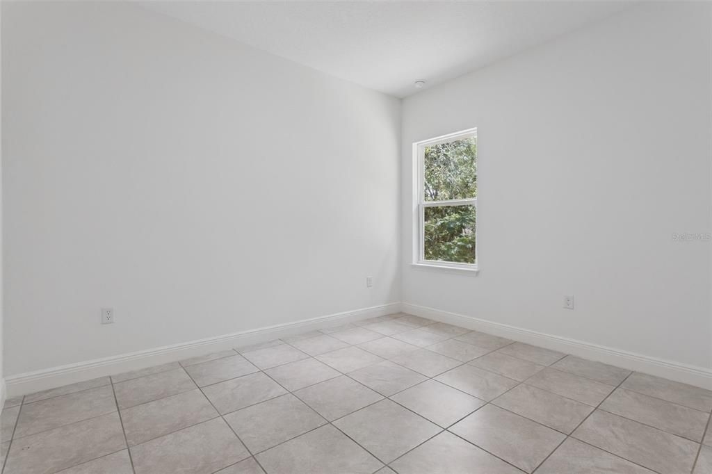 For Sale: $255,000 (4 beds, 2 baths, 1546 Square Feet)