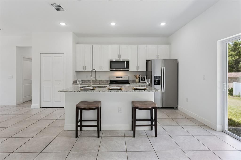 For Sale: $255,000 (4 beds, 2 baths, 1546 Square Feet)