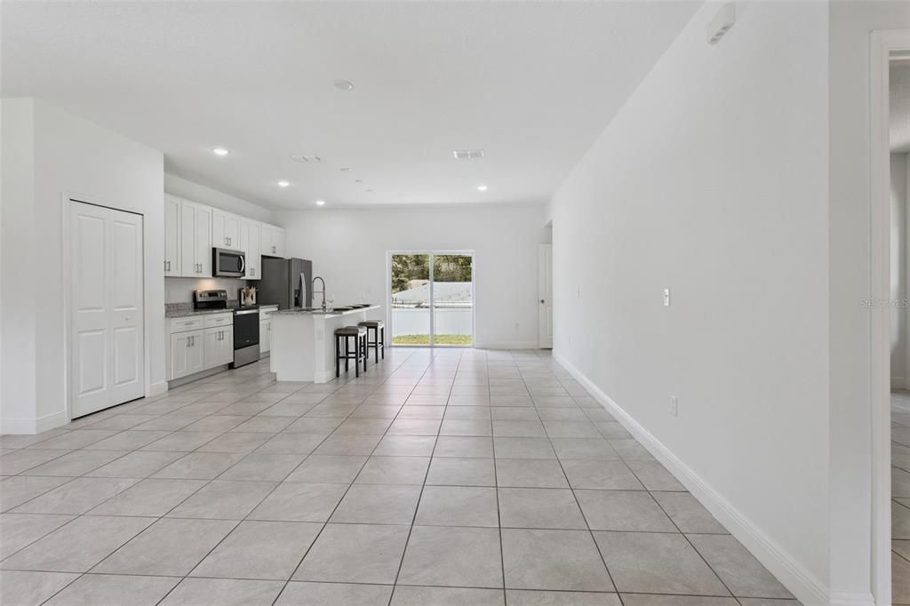 For Sale: $255,000 (4 beds, 2 baths, 1546 Square Feet)