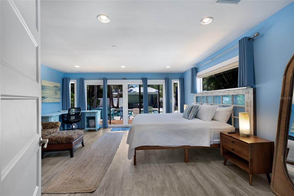 For Sale: $1,795,000 (3 beds, 3 baths, 1398 Square Feet)