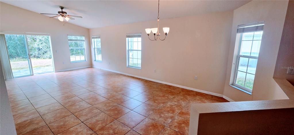 For Rent: $1,800 (2 beds, 2 baths, 1240 Square Feet)