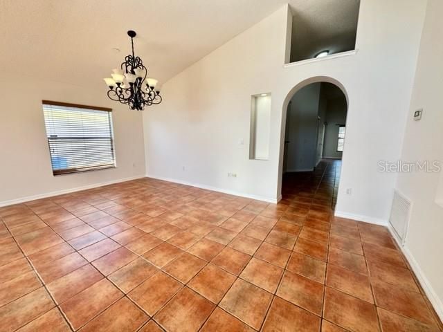 En Renta: $2,550 (3 camas, 2 baños, 1662 Pies cuadrados)