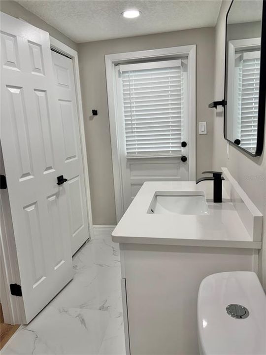 Active With Contract: $329,900 (3 beds, 2 baths, 1325 Square Feet)