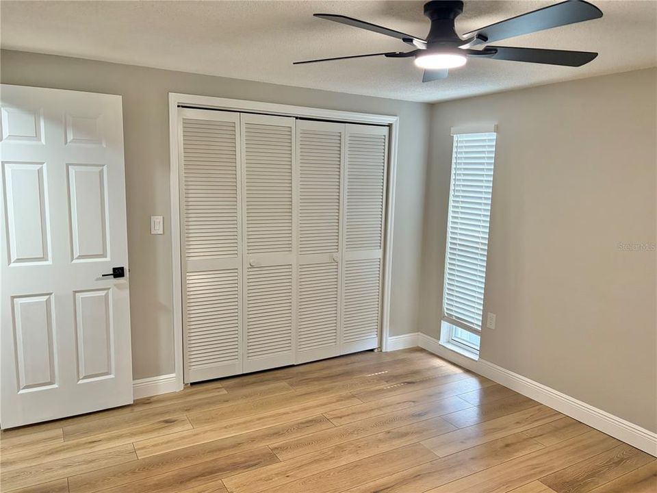 Active With Contract: $329,900 (3 beds, 2 baths, 1325 Square Feet)