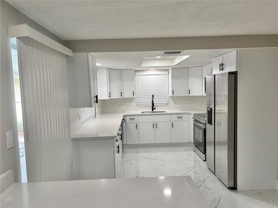 Active With Contract: $329,900 (3 beds, 2 baths, 1325 Square Feet)