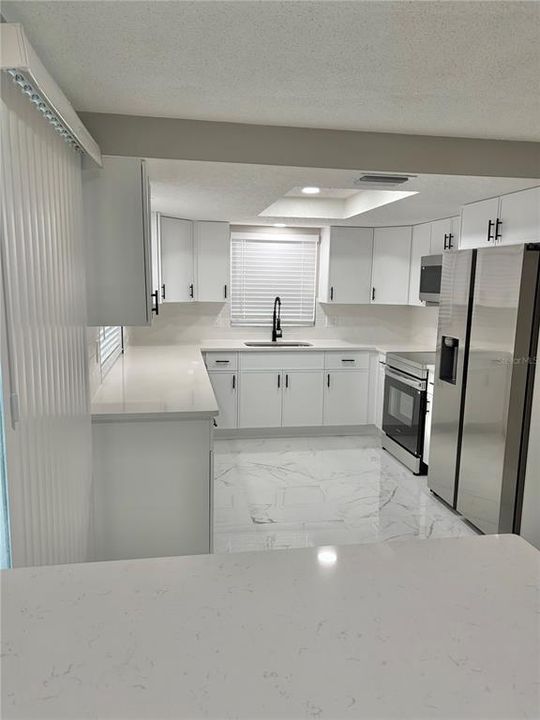 Active With Contract: $329,900 (3 beds, 2 baths, 1325 Square Feet)