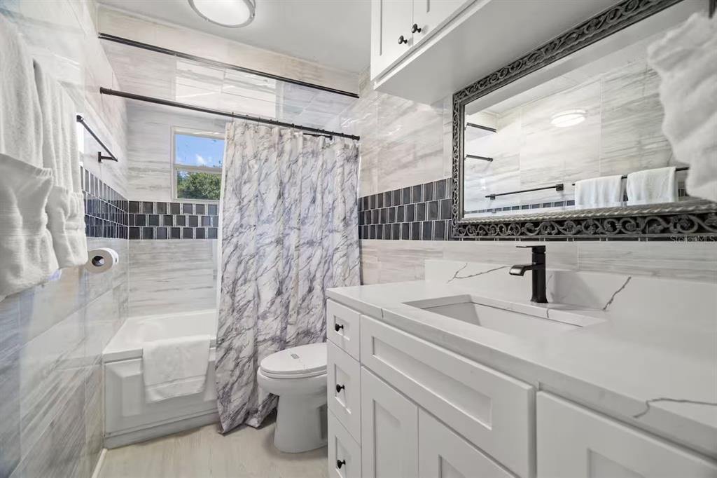 На продажу: $699,000 (5 спален, 4 ванн, 2464 Квадратных фут)