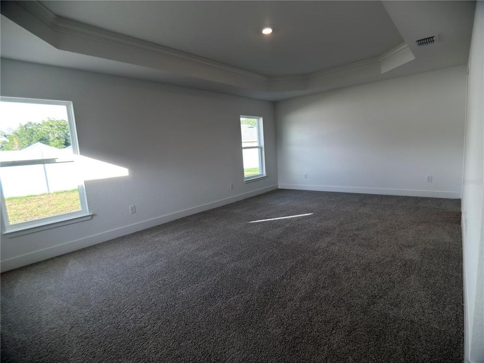 En Venta: $305,300 (3 camas, 2 baños, 1970 Pies cuadrados)